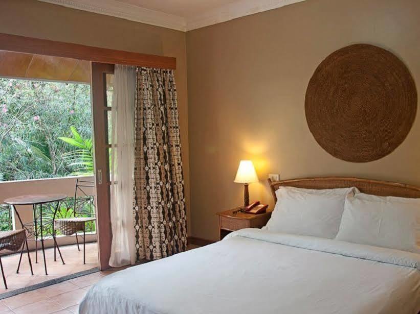 Elsalvador Beach Resort Maslog  Exteriör bild